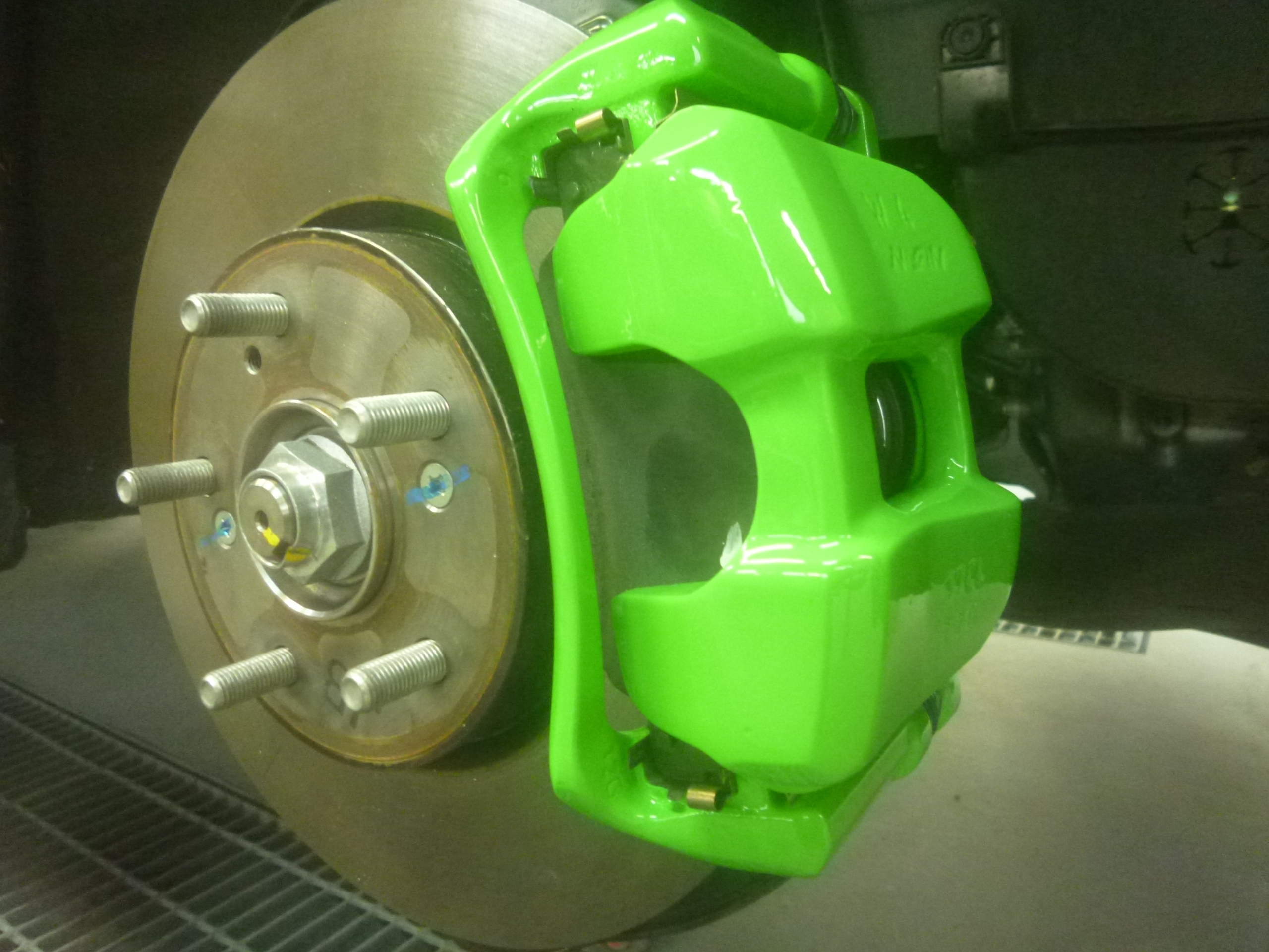 オデッセイ Rc1 2 4型 キャリパー塗装 埼玉県川口市の板金塗装 オールペンならワイズオートデザイン