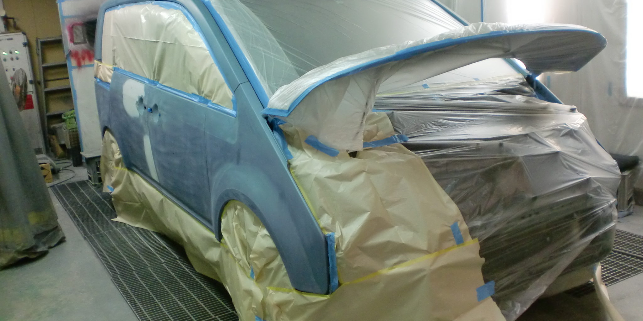 三菱 デリカd 5 d5 オールペン オールペイント 全塗装 4v6ベージュ 塗装編 埼玉県川口市の板金塗装 オールペンならワイズオートデザイン 三菱 デリカd 5 d5 オールペン オールペイント 全塗装 4v6ベージュ 塗装編 埼玉県川口市の板金塗装 オールペンならワイズオートデザイン